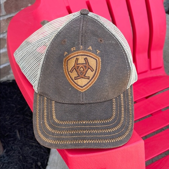 Ariat Other - ARIAT Hat brown mesh adjustable trucker Cowboy Rodeo Unisex Western